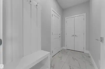 Interior photo 2 of 213 Crystal creek
