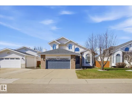 7220 157 AV NW, Edmonton - $542,500