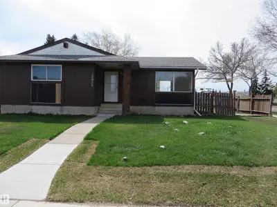 Interior photo 1 of 10829 167A AV NW