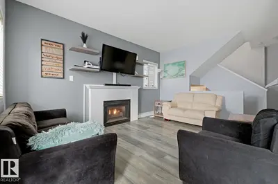 Interior photo 2 of #59 843 YOUVILLE DR NW