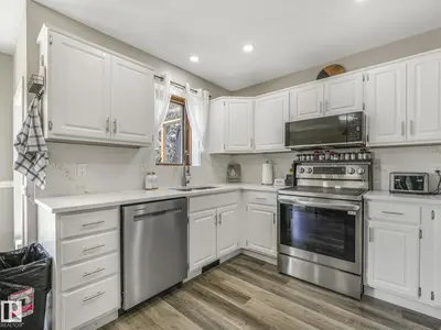 Interior photo 2 of 17 WILD ROSE PL