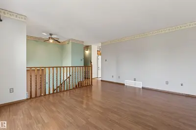Interior photo 2 of 2013 3 AV