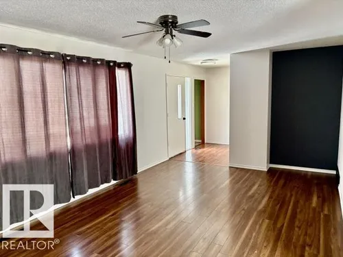 5206 51AVE, Willingdon - $175,000
