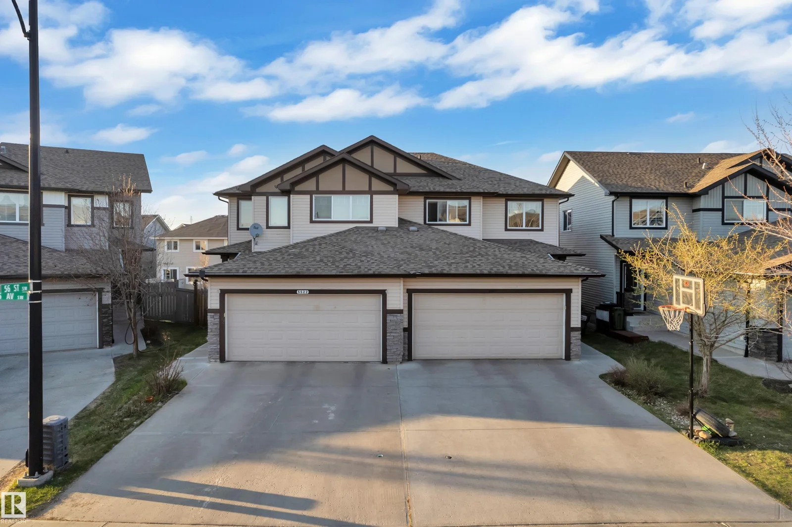 5520 5 AV SW, Edmonton - 3 bedroom Duplex for sale