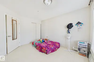 Interior photo 4 of #220 80A Kelloway CR