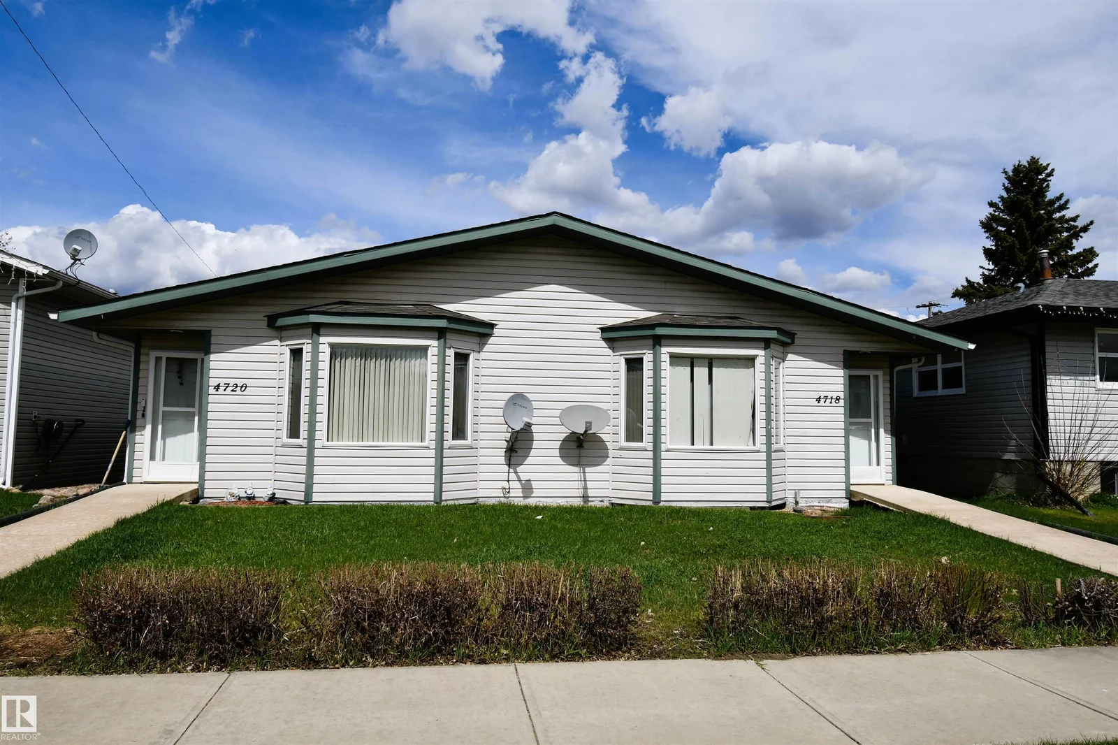 4718/4720 46 AV, St. Paul Town - 3 bedroom Duplex for sale