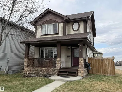 5204 4 AV SW, Edmonton - $419,900