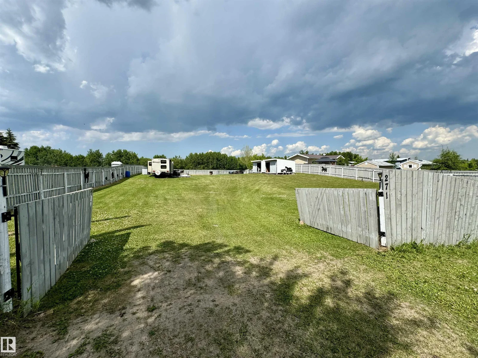 271 57201 RR 102, Rural St. Paul County - 0 bedroom Vacant Lot/Land for sale