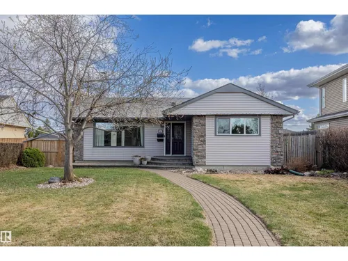 7927 71 AV NW, Edmonton - $699,900