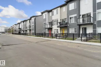 Interior photo 1 of #163 804 WELSH DR SW
