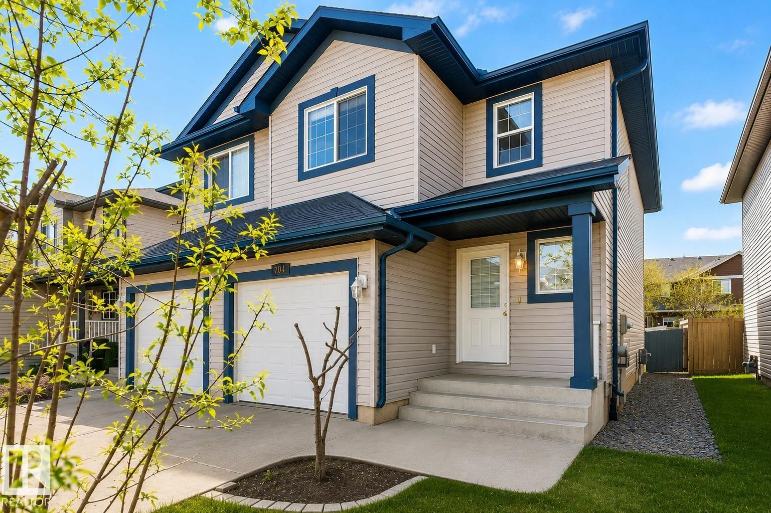 704 83 ST SW, Edmonton - 3 bedroom Duplex for sale
