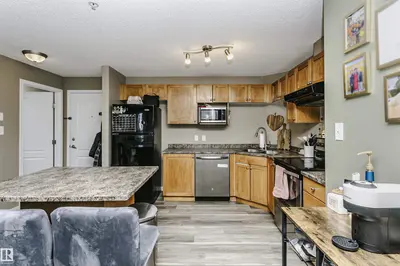 Interior photo 3 of #5217 7335 SOUTH TERWILLEGAR DR NW
