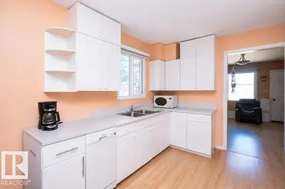 Interior photo 3 of 4906 51 ST