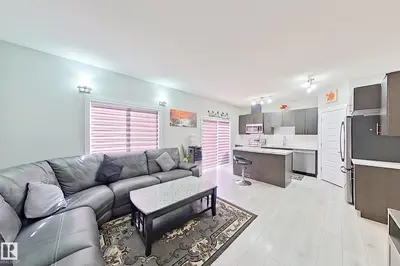 Interior photo 4 of 1221 27 ST NW