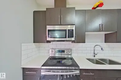 Interior photo 3 of 1221 27 ST NW