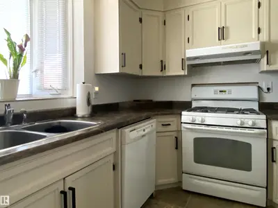 Interior photo 3 of 12137 50 ST NW