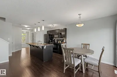 Interior photo 4 of 1747 CHAPMAN WY SW