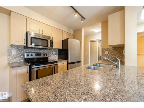 #214 13907 136 ST NW, Edmonton - $189,900