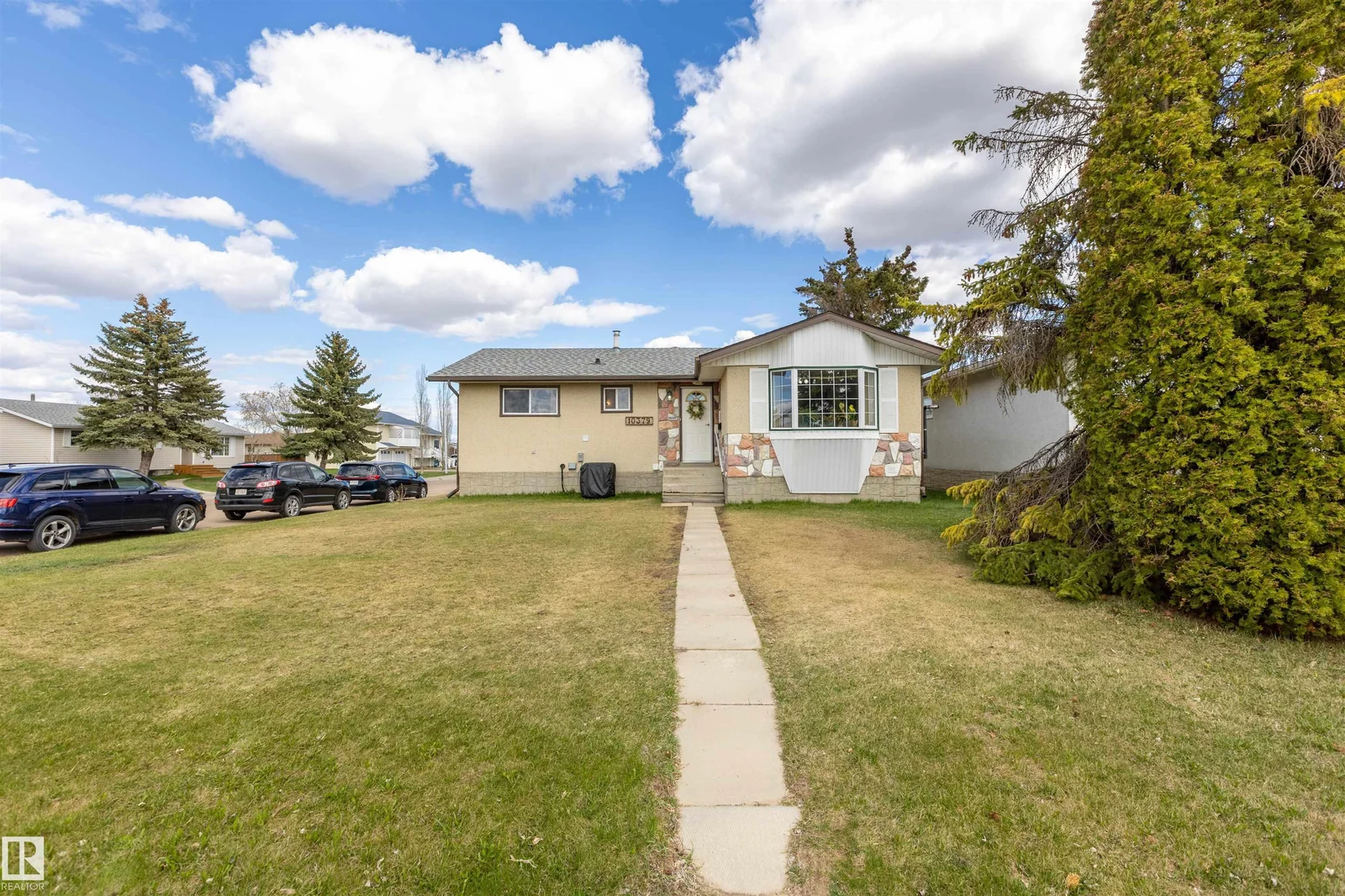 10379 108 AV, Westlock - 5 bedroom Detached Single Family for sale
