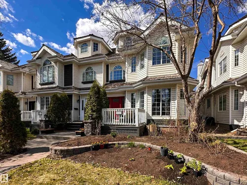 10020 97 AV NW, Edmonton - $599,900