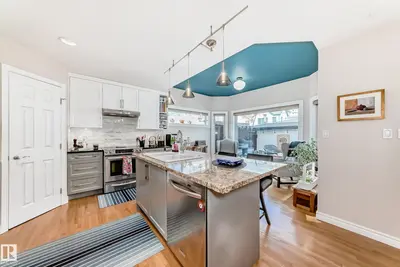 Interior photo 3 of 9405 101 ST NW NW