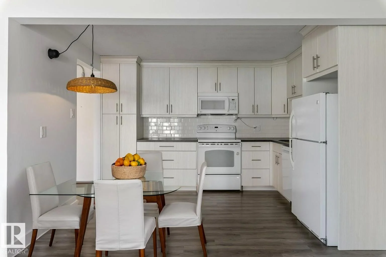 #101 8604 GATEWAY BV NW, Edmonton - 1 bedroom Apartment for sale