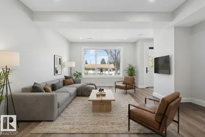 Interior photo 2 of 10707-09 128 AV NW