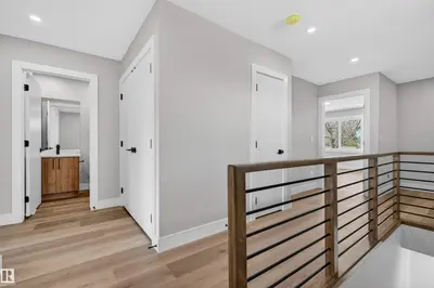 Interior photo 4 of 10707-09 128 AV NW