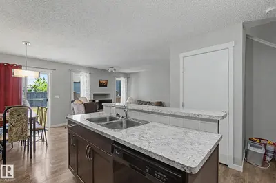 Interior photo 3 of 1211 29 ST NW