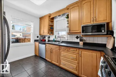 Interior photo 4 of 11645 125 ST NW