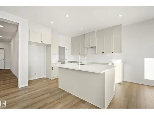 7015 177 AV NW, Edmonton - $649,500