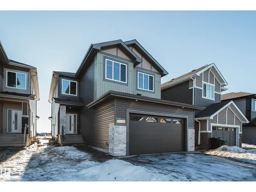 7027 177 AV NW, Edmonton - $730,000