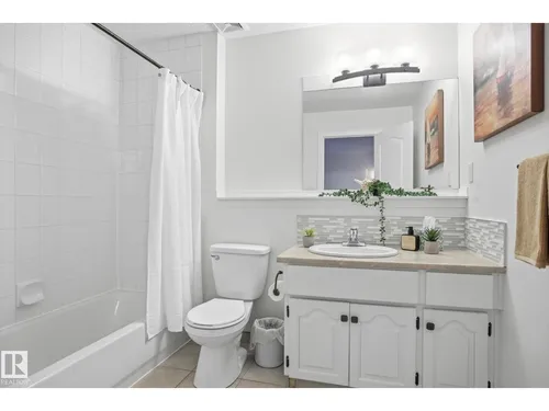 7 HAWTHORNE CR, St. Albert - $529,900