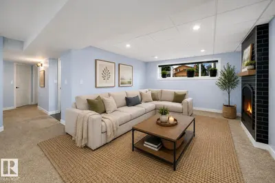 Interior photo 4 of 126 HARRISON DR NW