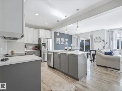 Interior photo 2 of 3817 ROBINS CR NW