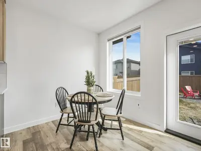 Interior photo 4 of 201 STARLING WY