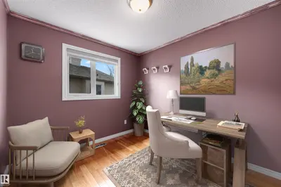 Interior photo 4 of 223 ORMSBY RD E NW