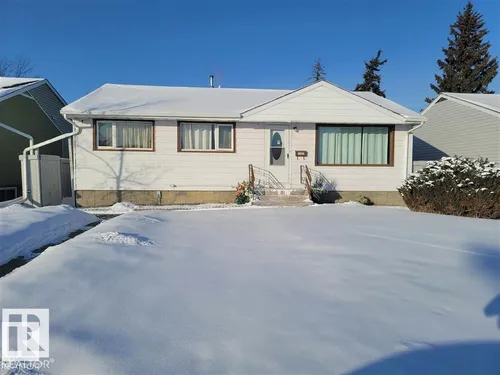 15952 106A AV NW, Edmonton - $469,000