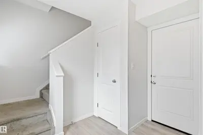 Interior photo 2 of #9 850 SECORD BV NW