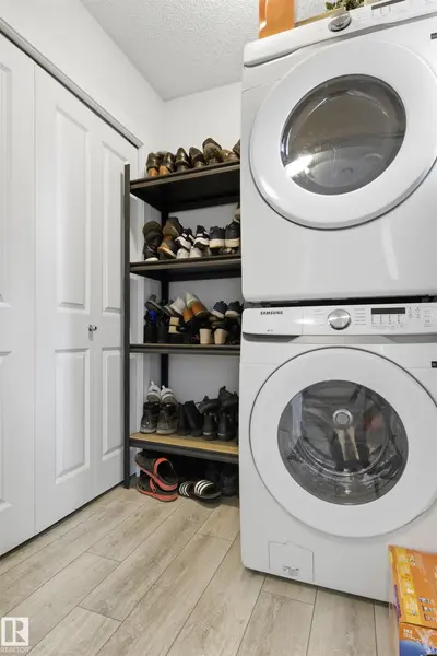 Interior photo 4 of #9 850 SECORD BV NW