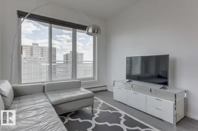 Interior photo 4 of #1201 10504 99 AV NW
