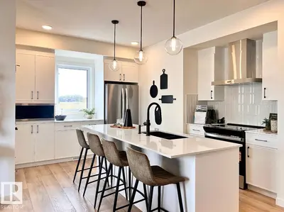 Interior photo 1 of 7119 52 AV
