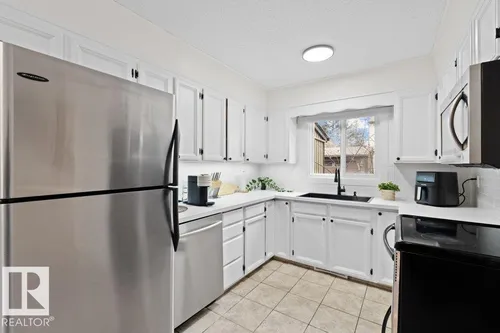 7021 32 AV NW NW, Edmonton - $265,000