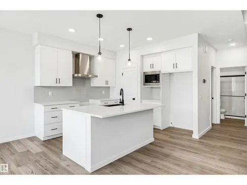 17351 3 ST NW, Edmonton - $559,500