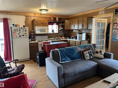 Interior photo 2 of 156 662066 RGE RD 181