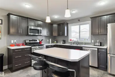 Interior photo 4 of 102 KIRPATRICK BN