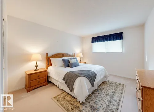 11 WOODLAKE ROAD, Sherwood Park - $525,000