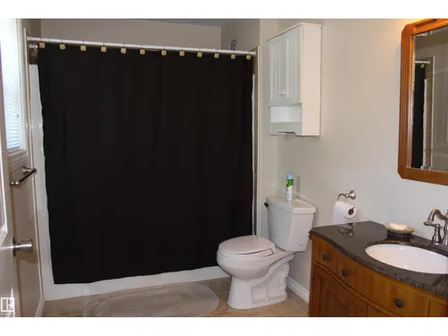 5027 52 AV, Mundare - $269,900