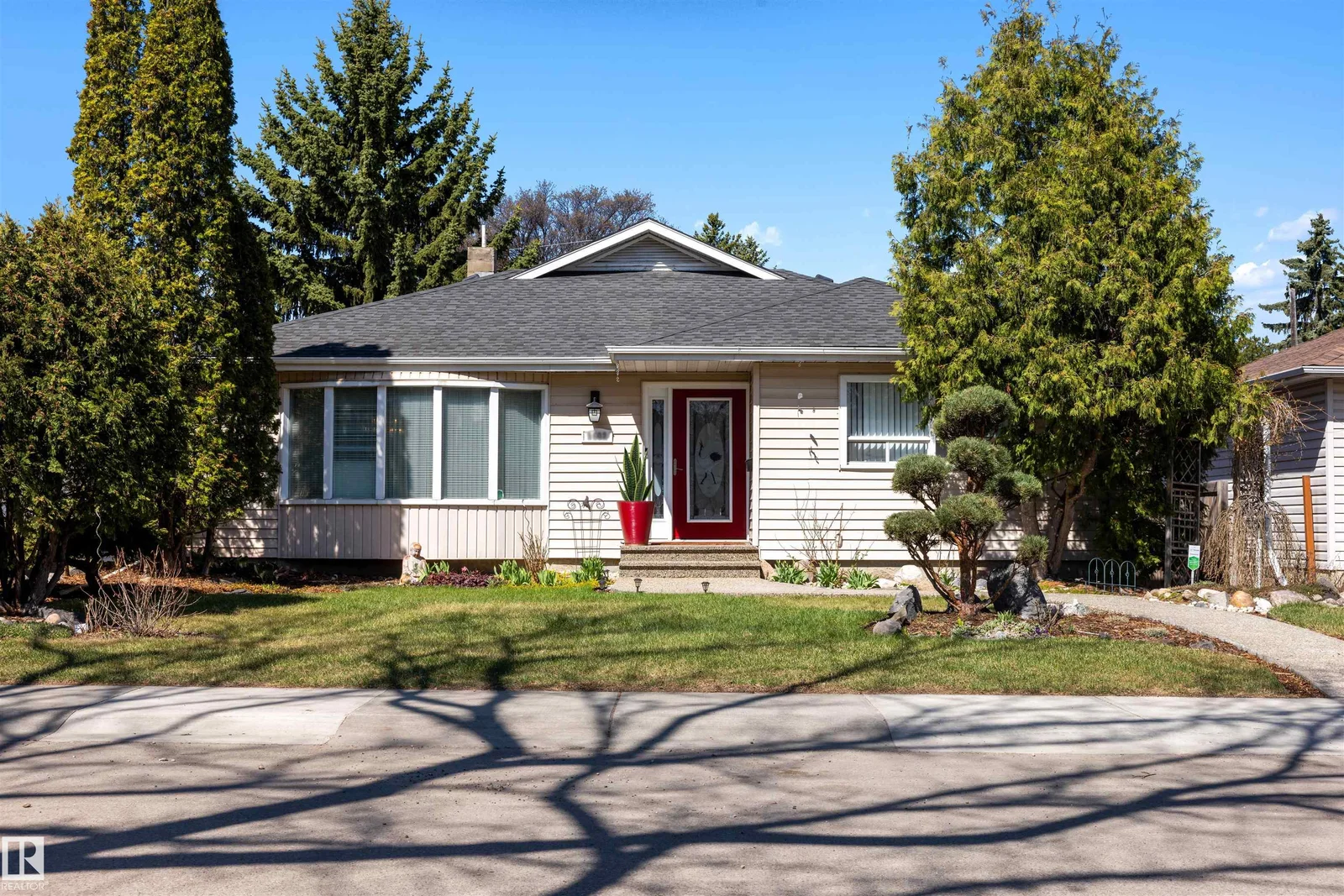 9602 85 Street NW, Edmonton - 4 bedroom Detached Single Family for sale