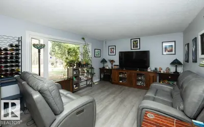 Interior photo 4 of 27132A Twp Rd 632
